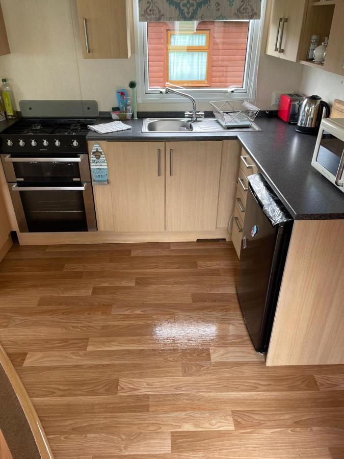 Van Number 123 Beautiful Caravan Sleeps 4 애버리스트위스 외부 사진