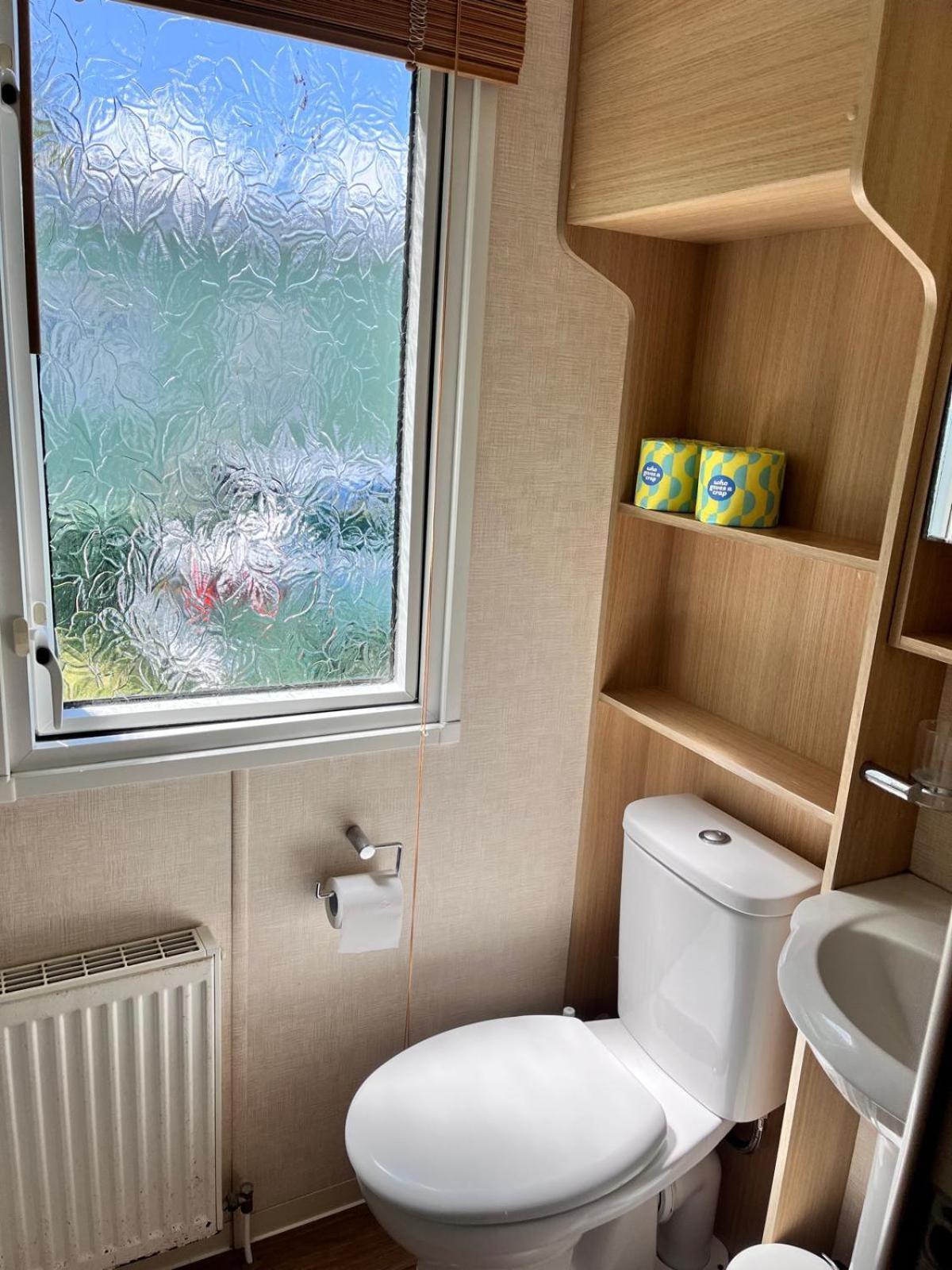 Van Number 123 Beautiful Caravan Sleeps 4 애버리스트위스 외부 사진